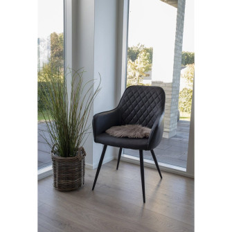 Kunstlambanahast istmekate — värv: helepruun; 35 × 35 × 6,5 cm Kunstlambanahast istmekate — värv: helepruun; 35 × 35 × 6,5 cm